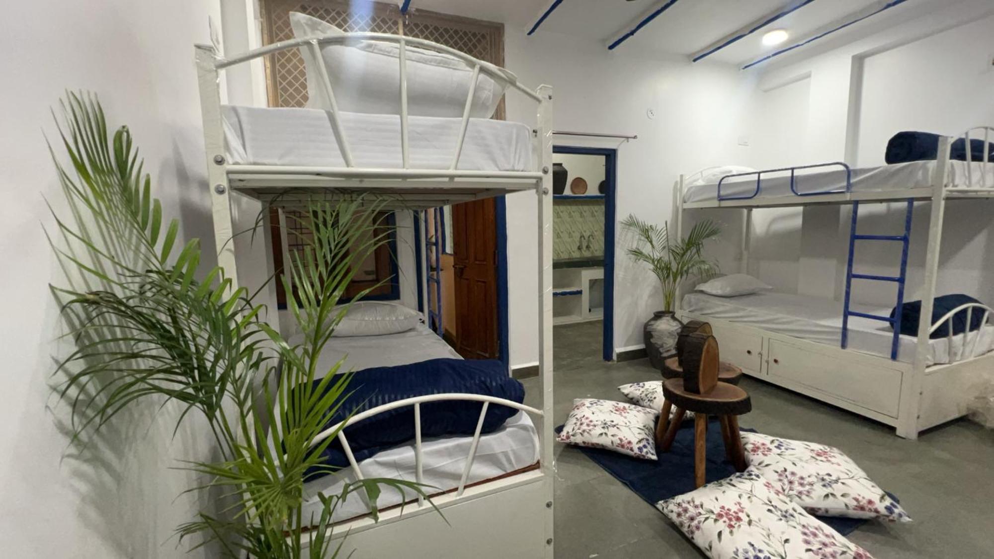 Hostel Pause Ujjain Exterior foto
